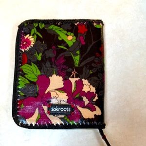 Sakroots zip close folder/ tablet case